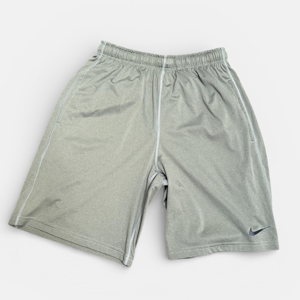 Nike Men's Light Gray Athletic Shorts - Picture 6 of 6